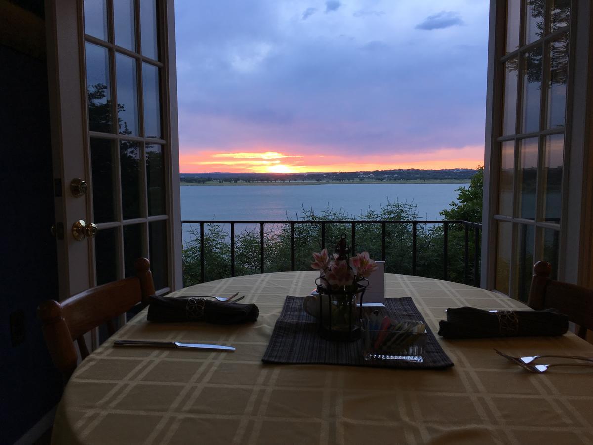 Lakehouse Bed And Breakfast Canyon Lake Exteriör bild