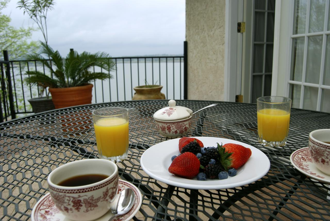 Lakehouse Bed And Breakfast Canyon Lake Exteriör bild