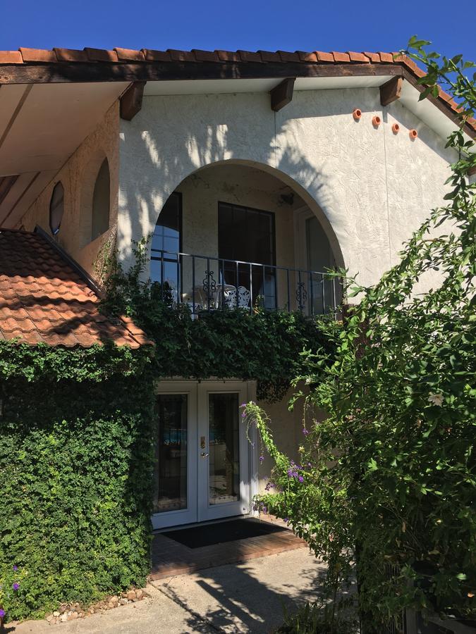 Lakehouse Bed And Breakfast Canyon Lake Exteriör bild